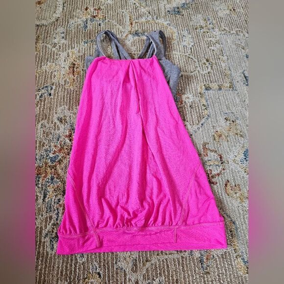 Lululemon No Limits Tank With Built In Sports Bra. Sz 2. Missing Bra Pads. - Picture 5 of 5